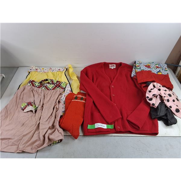 Vintage Aprons, Beacon Cardigan - Size S, Socks