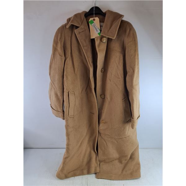 *Irving Posluns Coat - Size M/L, Made in Canada