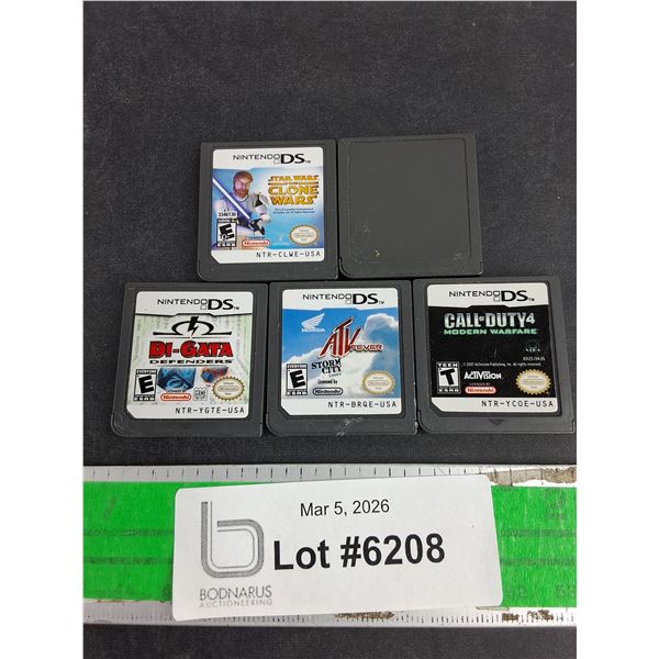 (5) NintendoDS Game Cartridges - Call of Duty MW, Star Wars Clone Wars, Di Gata Defenders