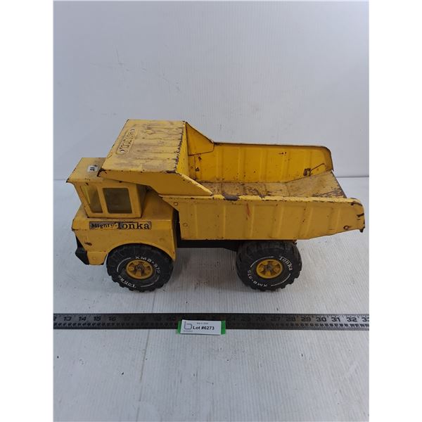 Vintage Tonka Dump Truck - PICK UP