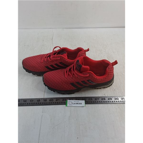 Pair of "Keep Running" Size 44 Running Shoes