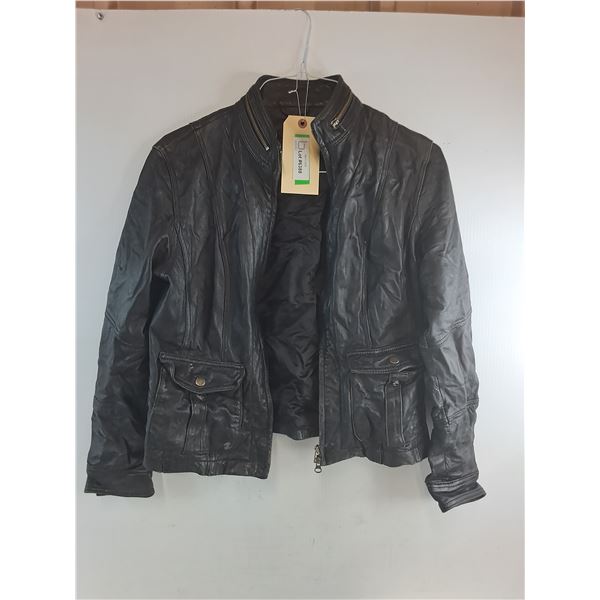 * Danier Medium Size Black Leather Jacket