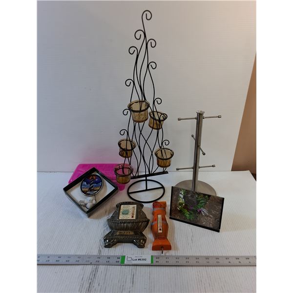 Assorted Decor- Thermometer,  Nightlight,  Misc - PICK UP