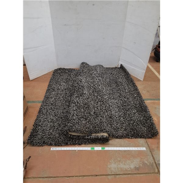 * Area Rug 90" x 64 " - Cannot Ship