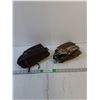 Image 1 : (2) Ball Gloves