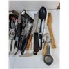 Image 2 : Assorted  - Kitchen Utensils