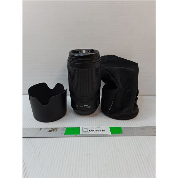 Nikon AF-S Nikkor Lens & Bag