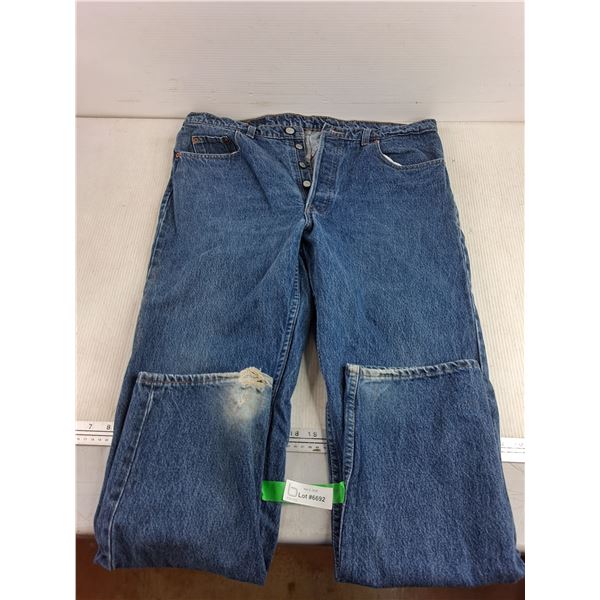 Levis 501 Denim Jeans - Size 19" across waist  x 41" L