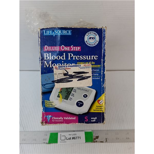Life Source Blood Pressure Monitor- S, Powers On- As Is