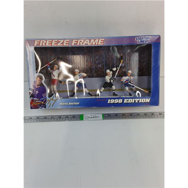 Wayne Gretzky Starting Lineup-1998 Edition (NIB)