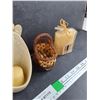 Image 3 : Party Light Angels Candle, Oil Ornament, Candle & Small Wicker Carriage