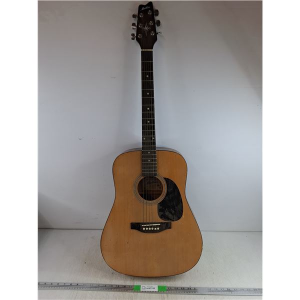 Montana Guitar 41" x 16" x 5", PICKUP ONLY