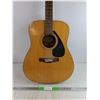 Image 2 : Yamaha F210 Guitar 41" x 16" x 5" , PICKUP ONLY