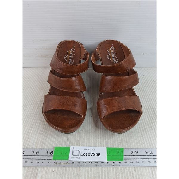 Unlisted Leather Woman's Heels - Size 9"