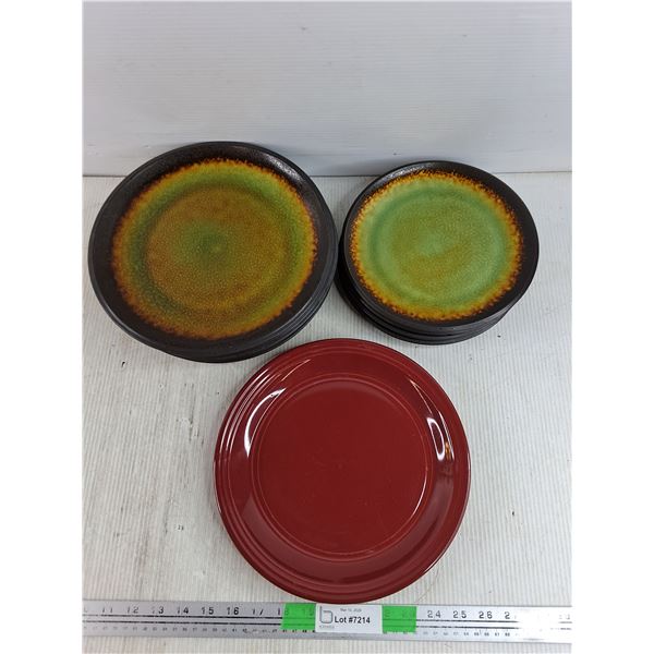 (11) Assorted Dining Plates
