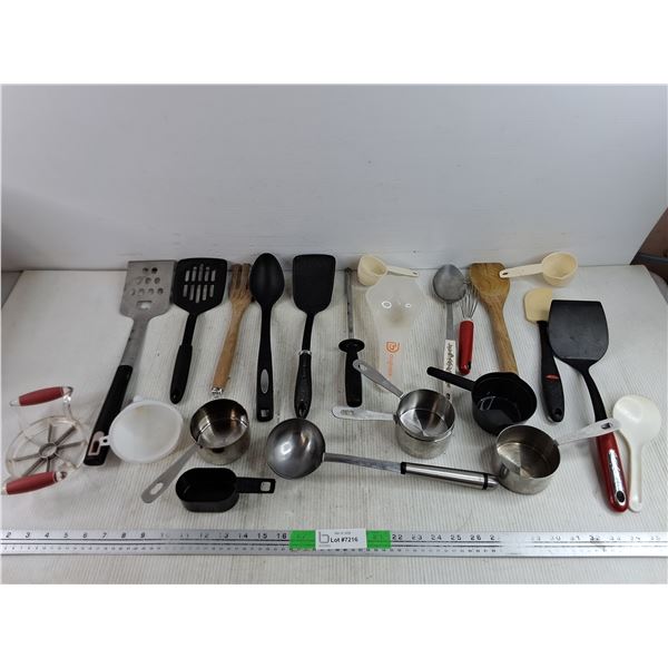 Spatulas, Measuring Cups, Funnel, Whisk, Misc