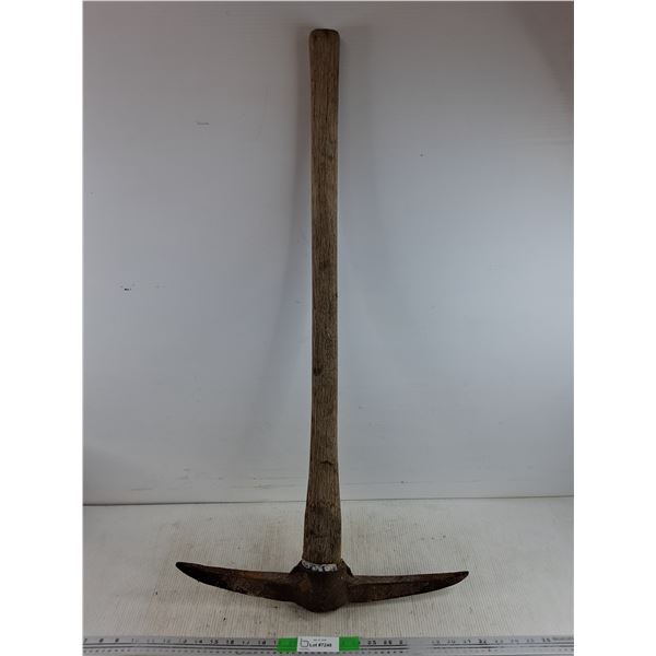 *Pick Axe - Cannot Ship