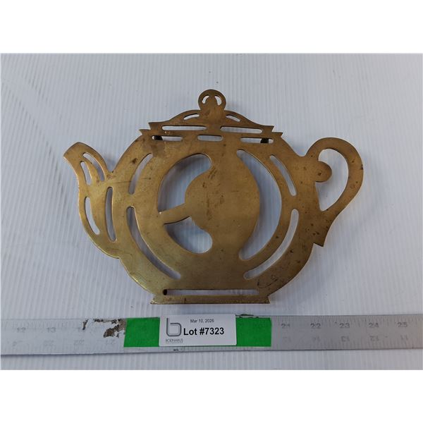 Brass Teapot Shaped Cooling Rack 8.75" x 11.25"