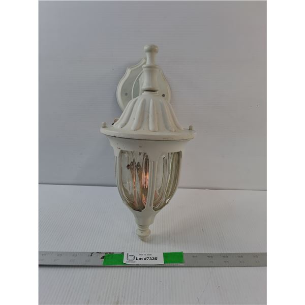 Metal Wall Lantern - PICK UP