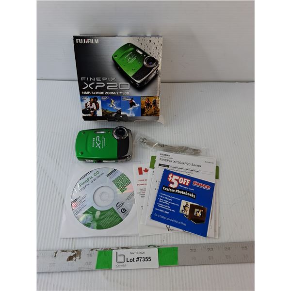Fujifilm Finepix XP20 Camera- As Is