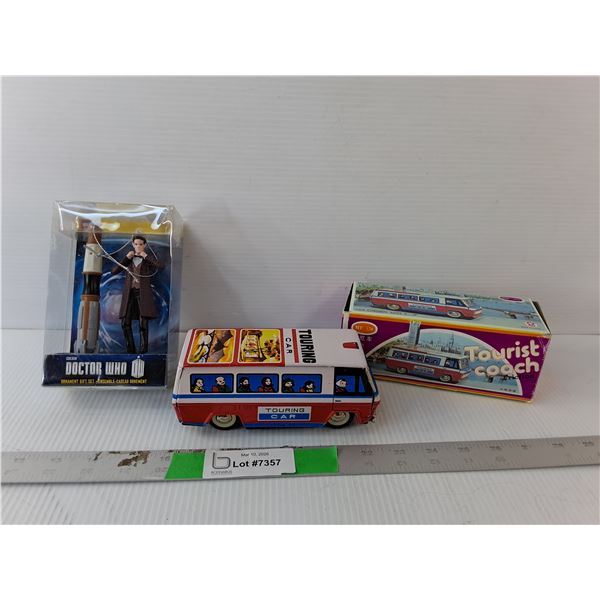 (2) Doctor Who Tree Ornaments & Medal Model Tourist Coach 6.25"