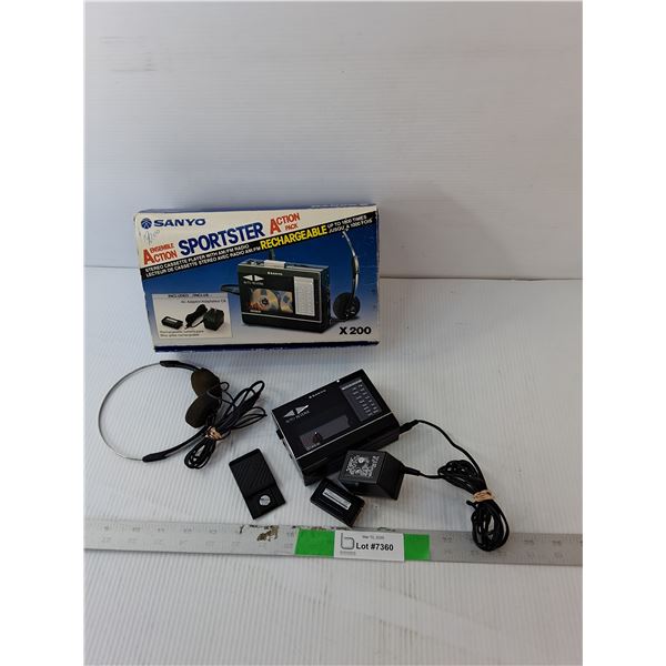 Sanyo Portable Cassette Player- Powers On