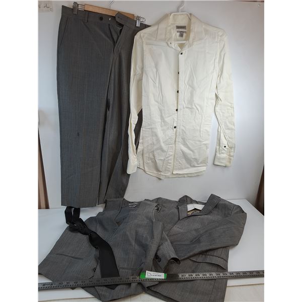 Le Chateau Suit Set- Pants 33, Button Up L, Vest M, Suit Jacket 44
