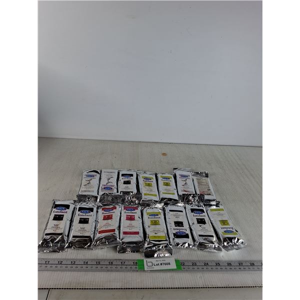 Various Fondant Colours (as is)-Expired 2025
