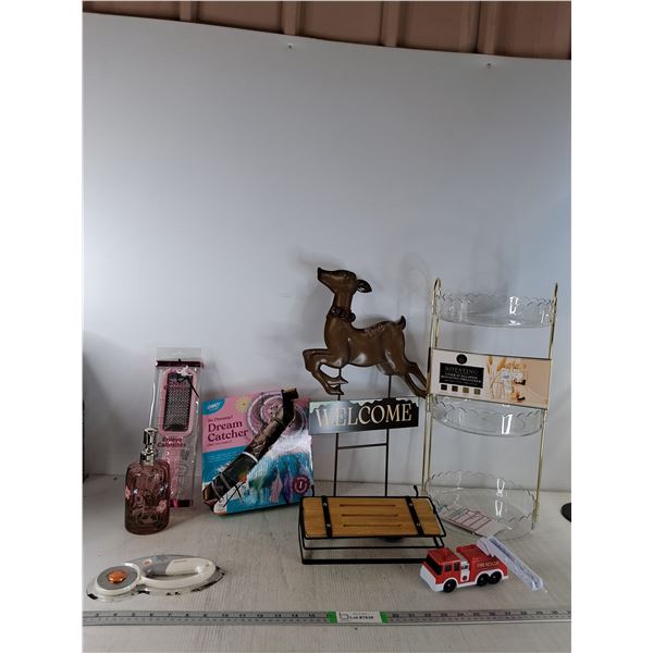 3-Tier Vanity Organizer, Soap Dispensor, Xmas Lawn Sign, Dream Catcher, Misc( cannot ship)