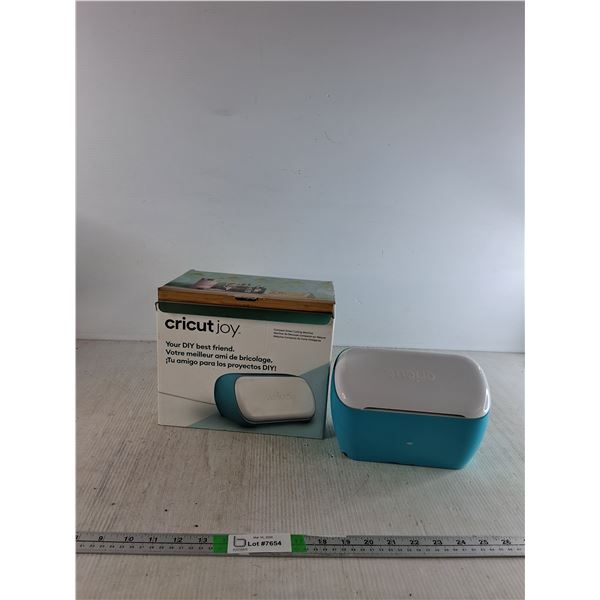 Cricut Joy Smart Cutting Machine ( as is)