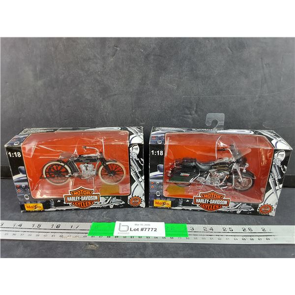 (2) Maisto 1:18 Scale Harley Davidson Motorcycles