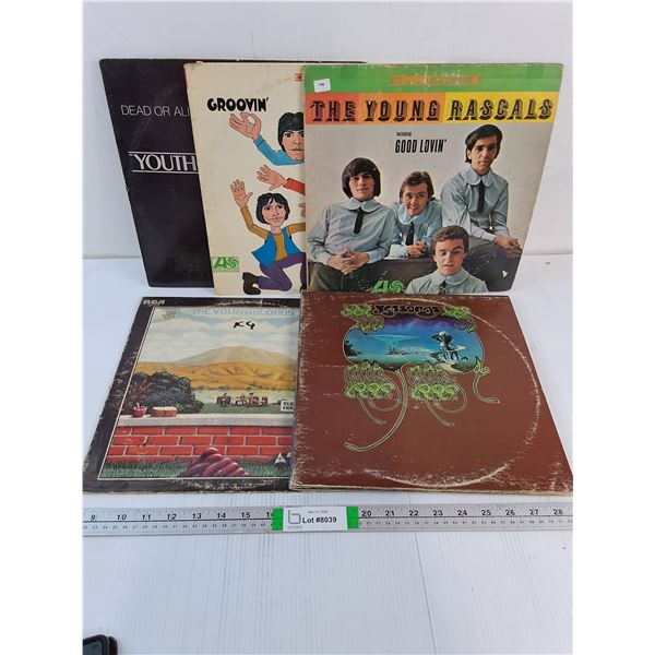 (5) Record Albums Featuring Triple Album  by Rock Band "YES",The Youngbloods,Young Rascals,Youngbloo