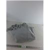Image 1 : Grey Fleece Throw 56" x47"