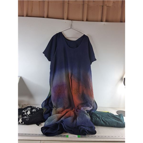 Black Sarong, Green XL Yoga Pants, Purple Dress