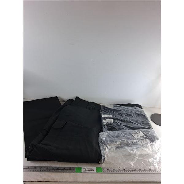 (2)DFO Unisex Cargo Pant 42Wx 32L