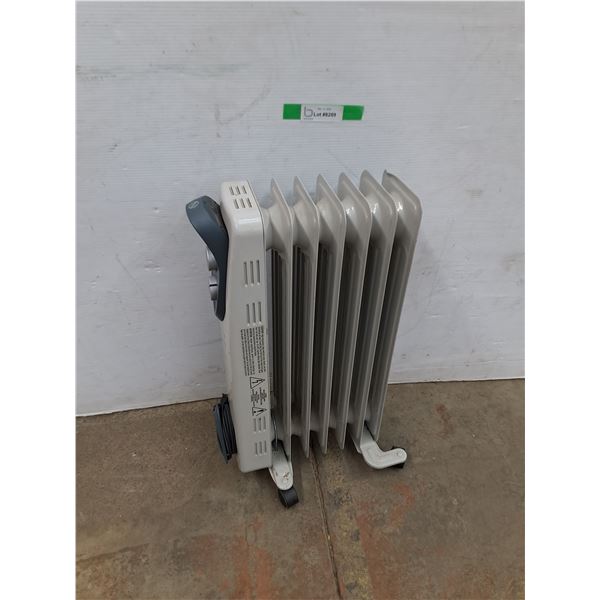 *NOMA 1500W Portable Oil Filled Radiator Heater, Powers On, Cannot Ship