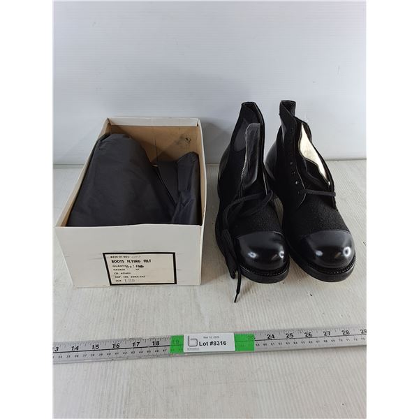 NOS Flying Felt Boots (1967) - Size 12D
