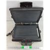 Image 2 : Hamilton Beach Electric Grill - Powers On, As Is