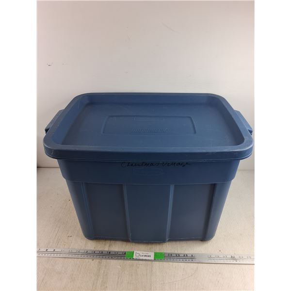 Rubbermaid Roughneck Storage Tote w/Lid 24" x 16.5" x 16" , PICKUP ONLY