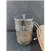 Image 3 : Tupperware Container w/Lid 12" x 10" x 4" , Coffee Press