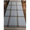 Image 3 : Blankets- Comforter 91" x 84" / Blue Throw 58" x 48" - PICK UP