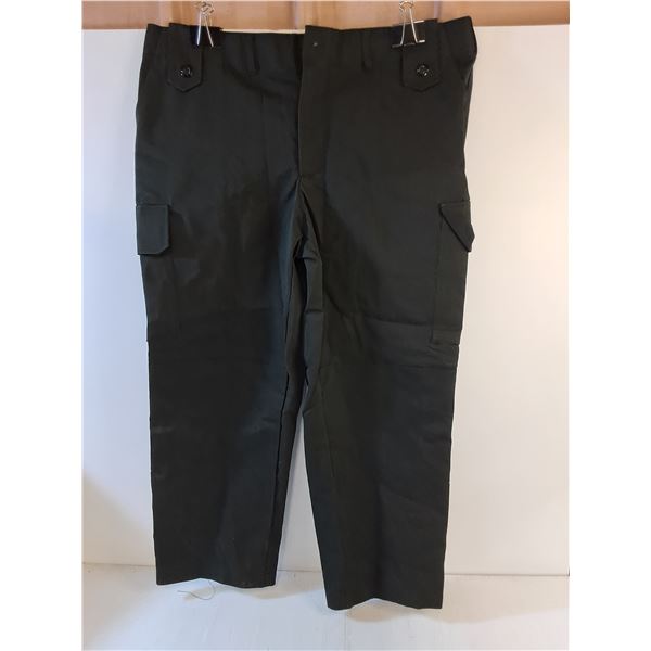 Men's Cargo Pants -2 Pair - (1) 42" x 28" (2) 40" x 28"