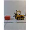Image 1 : Vintage Toys - Tonka Forklift & Crate