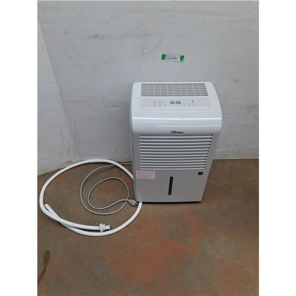 *Danby Premiere (23.5 L) Dehumidifier, w/ Drainage Hose,Powers On, Cannot Ship