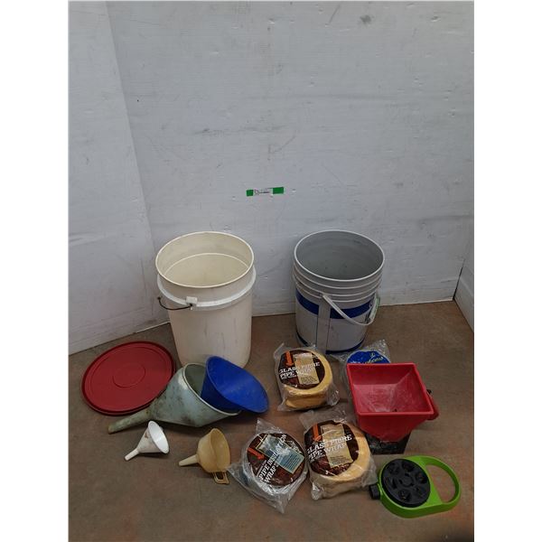 *(2) 5 Gallon Buckets, (4) Funnels, Yard Sprinkler. Misc. Cannot Ship