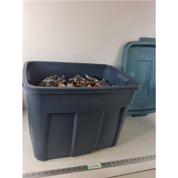 *Tub of Assorted Lego - 22" x 16" x 16"-Cannot Ship