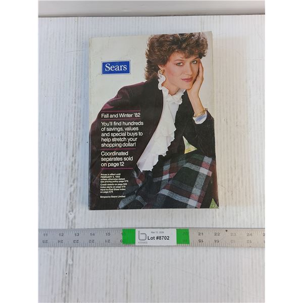 (1) Vintage  - Sears Catalogue (1982 Fall/Winter)