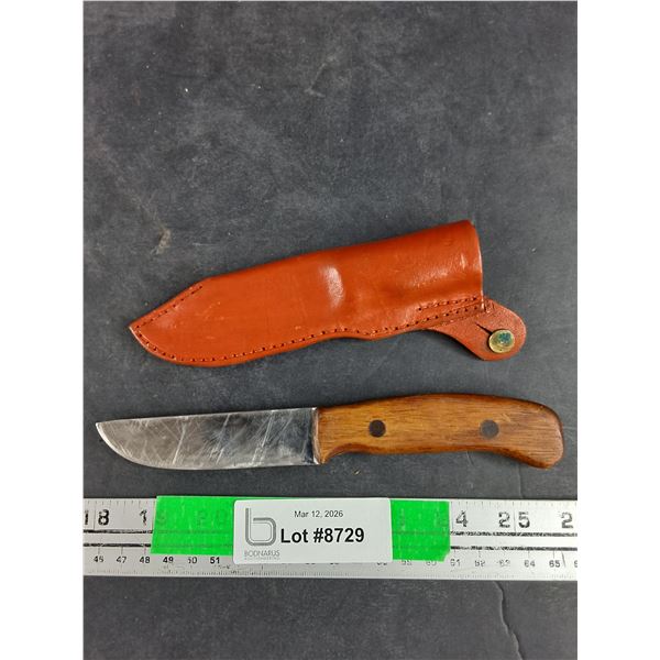 Fixed Blade Knife w/Sheath