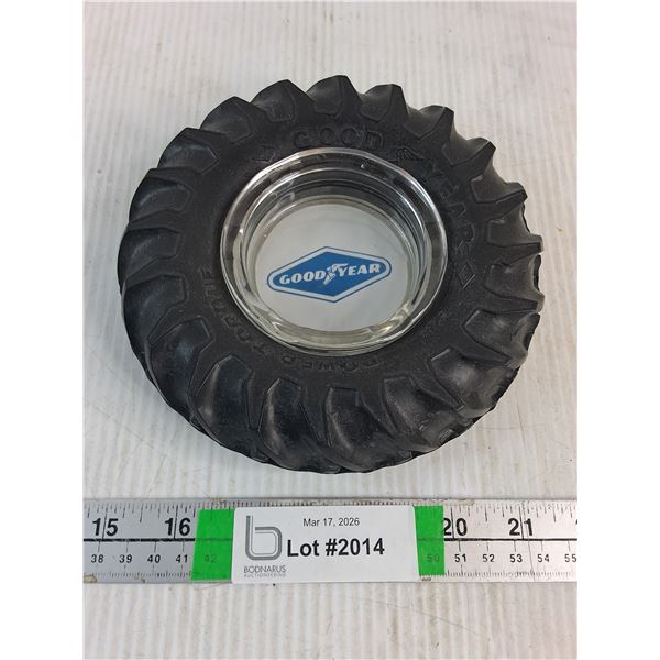 Vintage Goodyear Super Torque Ashtray-Glass Tray Inside Rubber Tire Replica