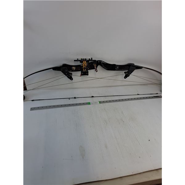 Vintage Bear Whitetail Hunter Compound Bow-untested-as is - PICK UP ONLY